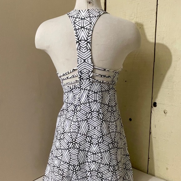 Carve Designs Womens Size Small Halter Racerback Athletic Dress Beach Summer - Picture 2 of 8